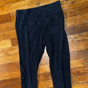 Sports Leggings with cutouts at the bottom